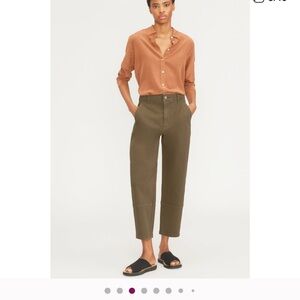 Everlane The Utility Barrel Pant in green moss size 8